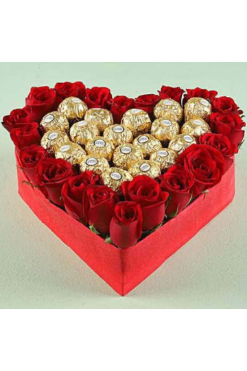 Rocher n Roses Heart Bouquet