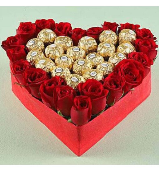 Rocher n Roses Heart Bouquet