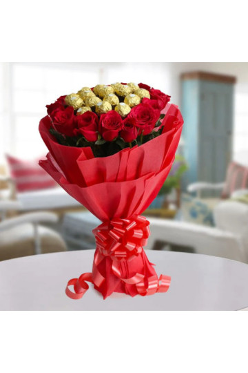 Lovely Roses n Rocher Bouquet