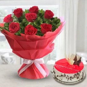 Red Roses n Strawberry Cake Red Roses n Strawberry Cake