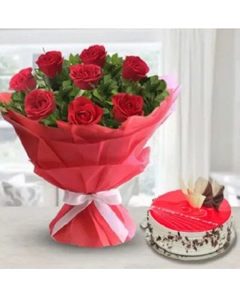 Red Roses n Strawberry Cake