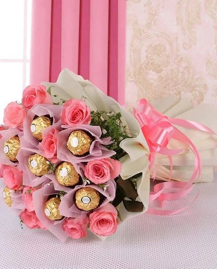 Baby Pink Roses n Ferrero Rocher Bouquet