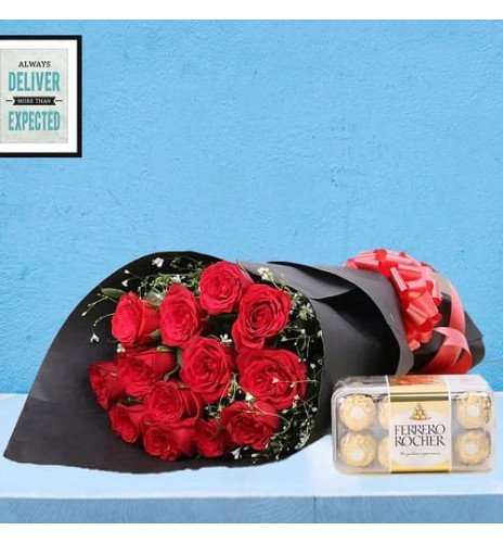 Red Roses Bunch with Rocher