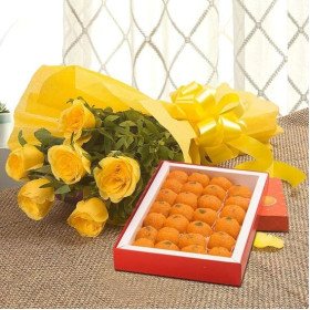 10 yellow roses with 1/2 Kg Motichoor laddu 10 yellow roses with 1/2 Kg Motichoor laddu