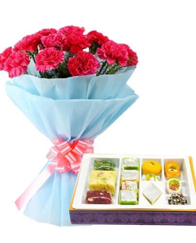 10 Pink Carnations Bunch n 1/2 Kg Mixed Sweets