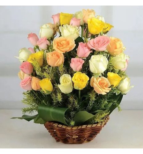 Artful Mixed Roses Arrangement in Round Basket