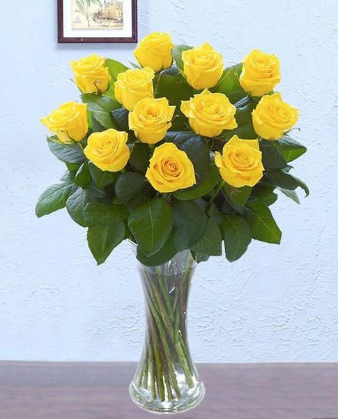 12 Yellow Roses Vase Arrangement