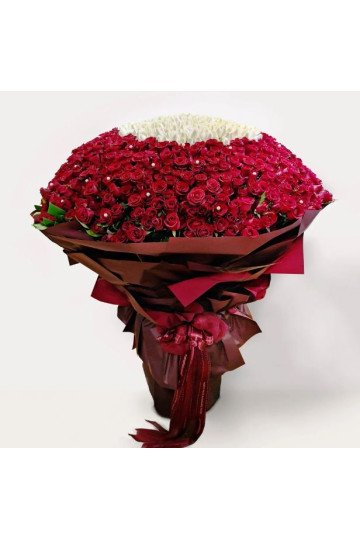 Elegance Hand Bouquet Elegance Hand Bouquet