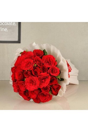 Valentines Bouquet Of 18 Red Roses